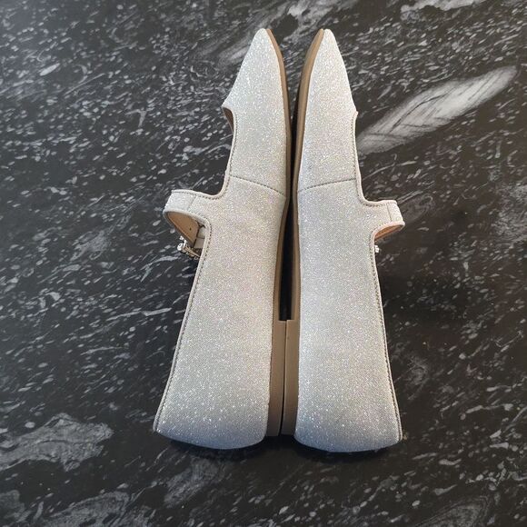 BRAND NEW UNISA EMBELISHD BUCKLE MARY JANE FLAT R3 - Picture 7 of 16